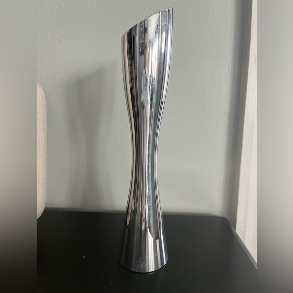 Nambe 1994 bud vase